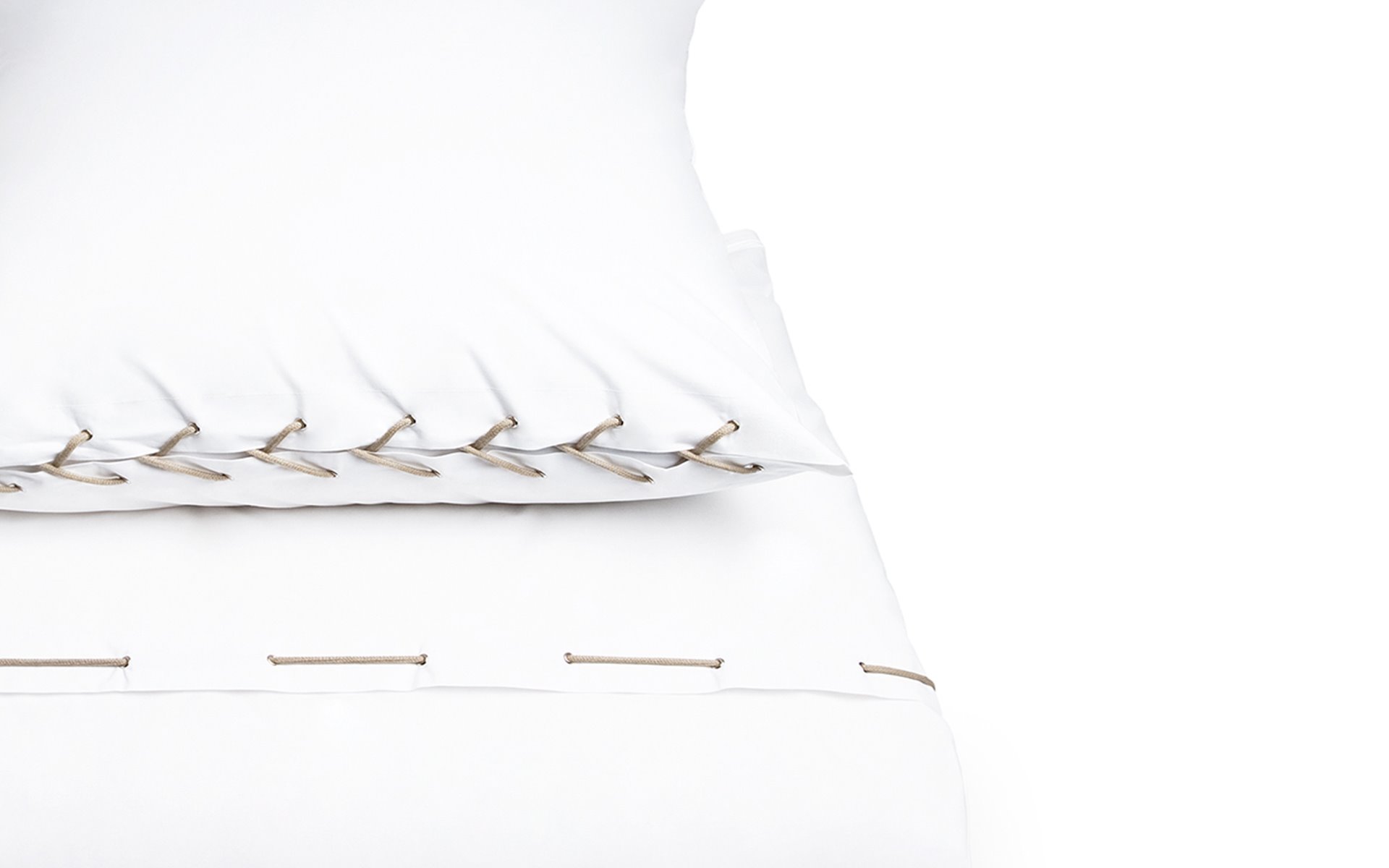 Mrs.Me duvetcover Wire White detail